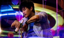 免费成人午夜视频